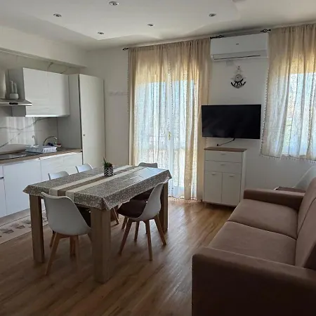 Apartment Blu House Mascali