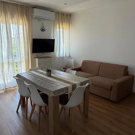 Blu House Mascali